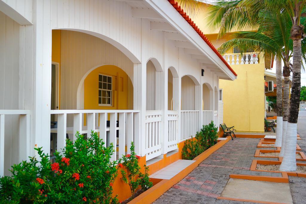 Coconut Inn Palm Beach Exterior foto